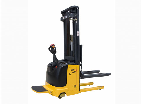 самоходные штабелеры